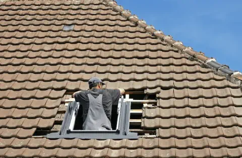 Pose de velux - Château-Chinon (Ville)